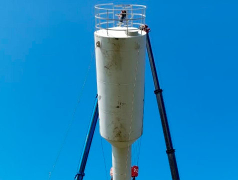 Новую водонапорную башню установили в Дзержинском районе