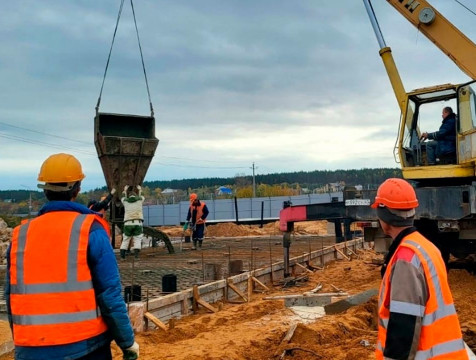 Две станции водоочистки строят в поселке Полотняный Завод