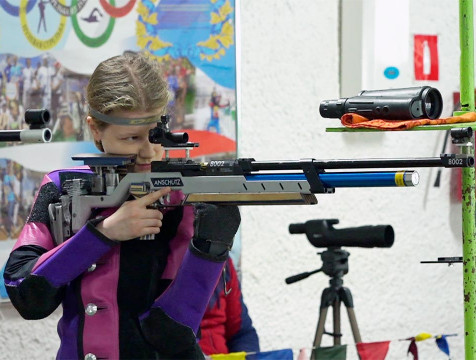 Спортсмены из 5 стран борются за Кубок губернатора по полиатлону в Калуге