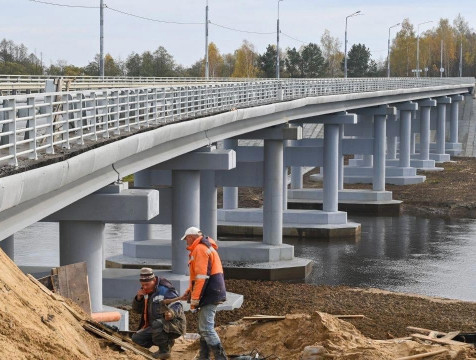 Завершается реконструкция моста через Жиздру в Козельском районе