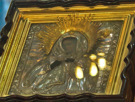 Праздник Калужской иконы Божией Матери отмечают православные