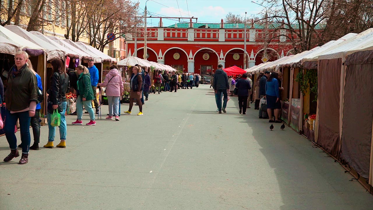 Кропоткина 4 калуга. Калуга ярмарка Кропоткина. Ярмарка Калуга ноябрь. Калуга ярмарки выходного дня. Кропоткина перекрыта.