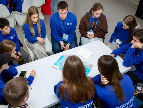 Семеро калужских школьников побывали на первом слете волонтеров Победы