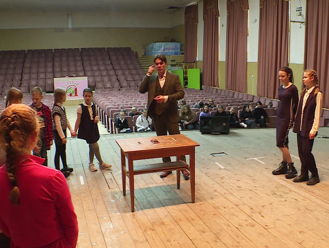 Преподаватель столичного ВУЗа дал мастер-класс юным актерам Калужской области