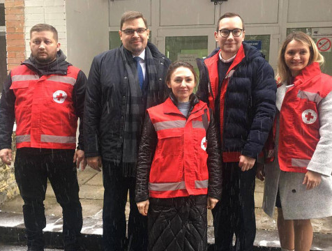 Делегация Красного Креста посетила переселенцев в Калужской области