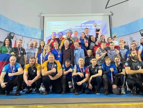 Калужские армрестлеры привезли семь медалей из Алексина