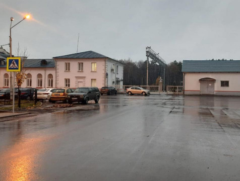 Железнодорожную станцию 