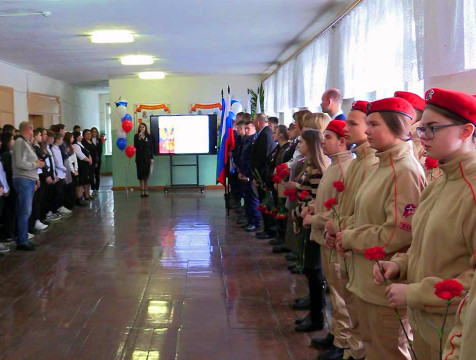 Школе в городе Сосенский присвоили имя Героя России Владимира Игнатова