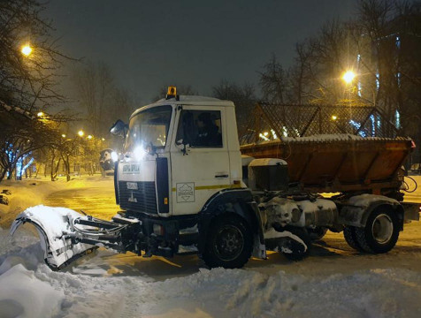 620 кубометров снега вывезено с улиц Калуги за минувшие сутки