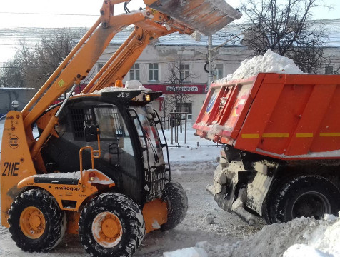 Жителей Калуги просят убрать автомобили с нескольких улиц для вывоза снега