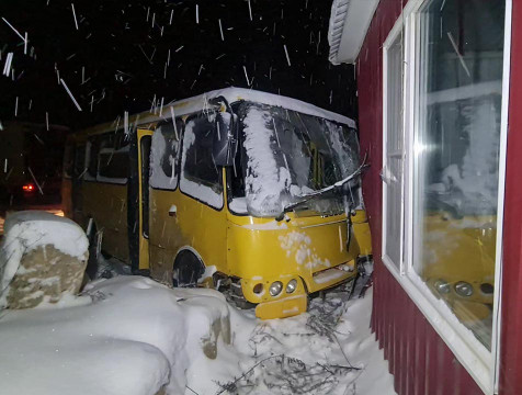 Рейсовый автобус попал в ДТП в Калужской области