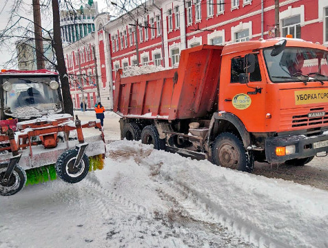 Автомобилистов просят не парковаться на семи улицах Калуги