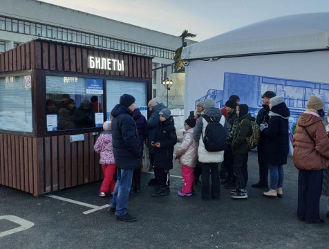 17,5 тысячи человек посетили каток на Старом Торге в Калуге за месяц