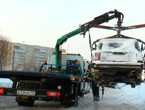 Восемь брошенных автомобилей могут эвакуировать с улиц Калуги