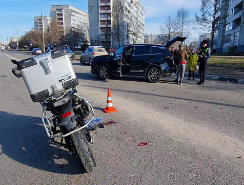 17-летний мотоциклист попал под колеса автомобиля в Обнинске