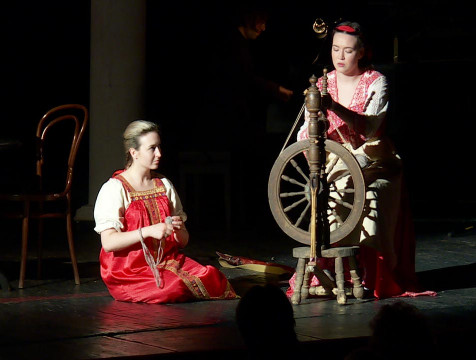 Студенты столичного театрального ВУЗа представили оперу-водевиль на сцене калужского драмтеатра