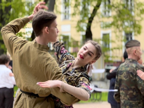 Семейный праздник в честь Дня Победы прошел в калужском парке культуры и отдыха