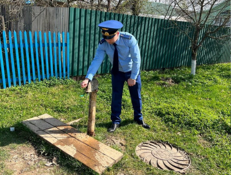 Водонапорная башня рухнула в Износковском районе