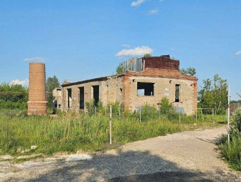 Заброшенные здания на улице Хрустальной в Калуге снесут по требованию прокуратуры