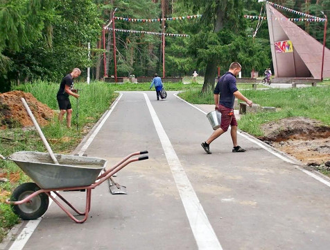 Реконструкция Сукремльского парка в Людинове завершится к сентябрю