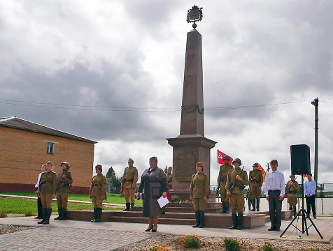 В селе Букань открыли мемориальную стелу 