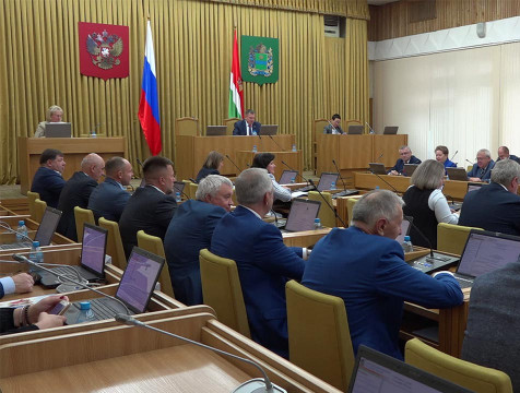 Депутаты Калужской области поддержали инициативу губернатора об изменениях миграционного законодательства