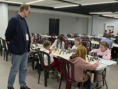 Первенства региона по шахматам среди школьников проходит в Калуге