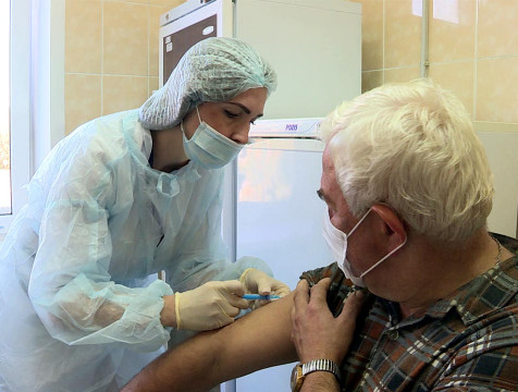 Около 182 тысяч жителей Калужской области сделали прививку от гриппа