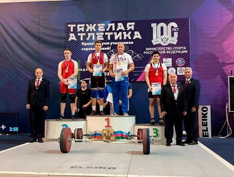 Тяжелоатлет из Калуги стал серебряным призёром Всероссийского турнира