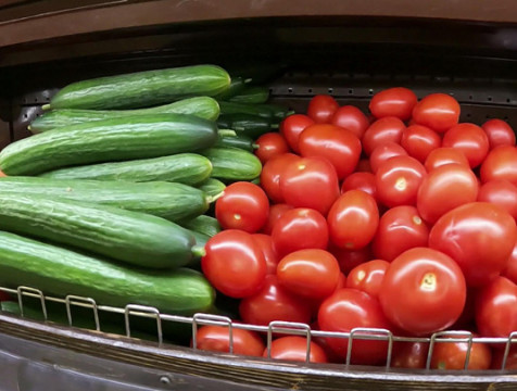 Цены на огурцы и помидоры выросли в Калужской области