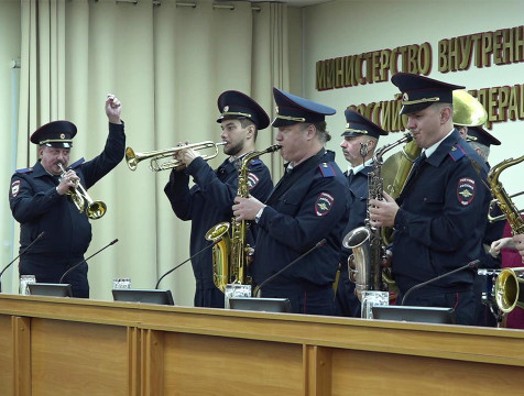 В калужском УМВД провели торжественное собрание в честь профессионального праздника