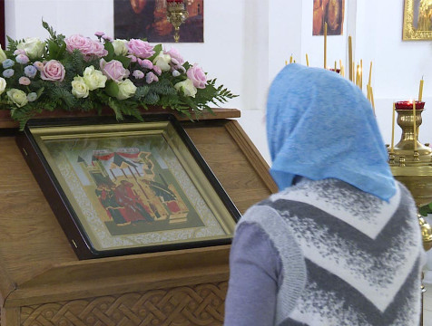 Введение во храм Пресвятой Богородицы отмечают православные христиане