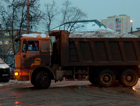 Вывоз снега с улиц Калуги продолжится в ночь на 7 декабря