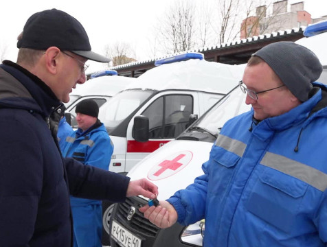 16 новых машин скорой помощи получила Калужская область