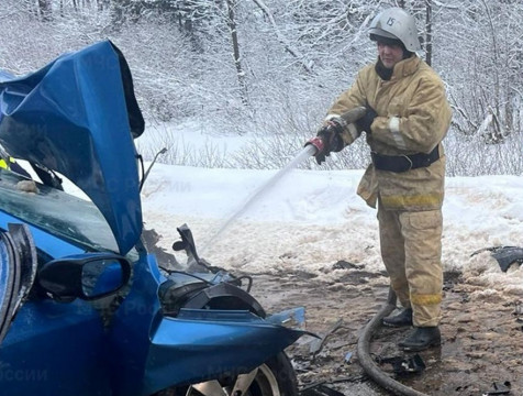 Водитель легковушки пострадал в ДТП в Медынском районе