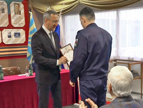 Шапша вручил награды военным летчикам на авиабазе в Шайковке