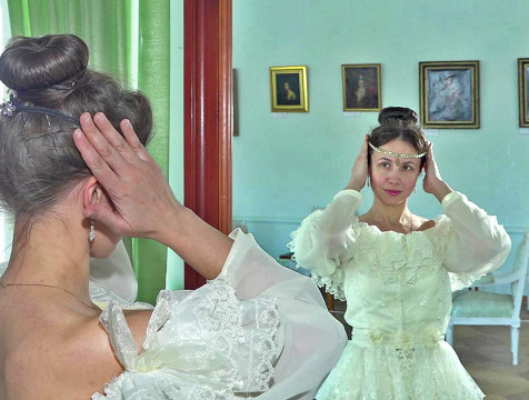 Постановку о венчании Пушкина и Гончаровой представили в Полотняном Заводе
