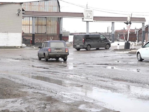 Дорогу на улице Заводской отремонтируют в Кирове
