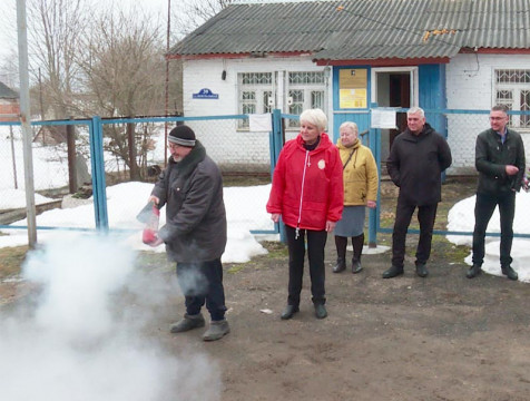 Жителям частного сектора Калуги напомнили о противопожарных правилах