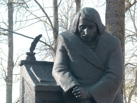 215 лет исполняется со дня рождения Николая Гоголя