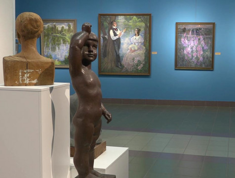 Выставка работ художественных династий открылась в Калуге