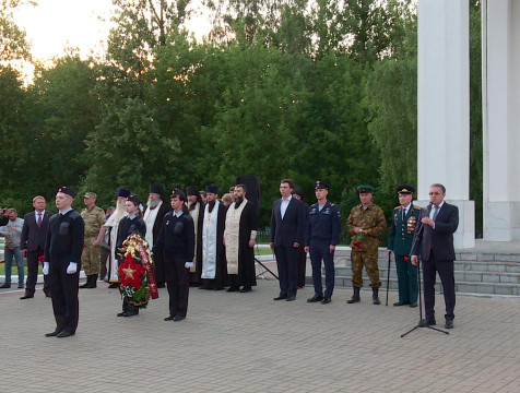 Жители Калужской области почтили память павших в годы Великой Отечественной