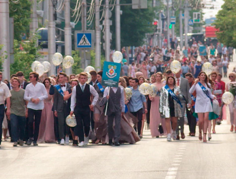 29 июня для шествия выпускников в Калуге ограничат движение транспорта