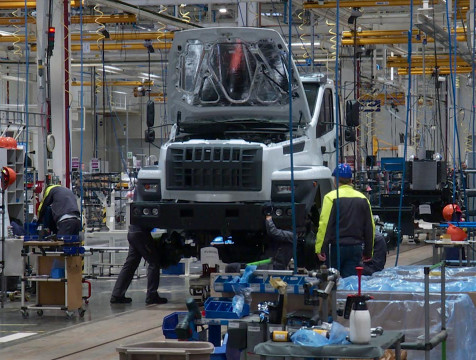 Производство грузовиков в Калуге вышло на запланированные показатели