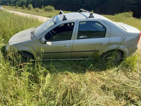 Водитель автомобиля Renault погиб на дороге в Калужской области