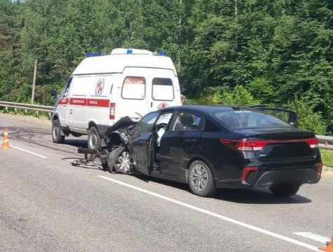 Четыре человека пострадали в ДТП на трассе М-3 в Калужской области