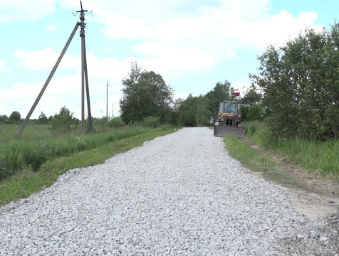 В деревне Гавриловке Кировского района отремонтировали дорогу