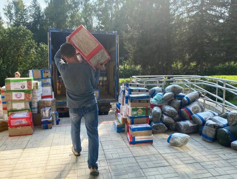 15 тонн гумпомощи отправили землякам в зону СВО калужане