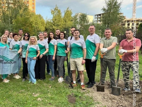 В сквере Матери в Калуге установлен первый уличный теннисный стол