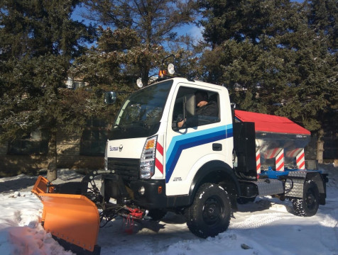 Водителей новой снегоуборочной техники ищут в Калуге